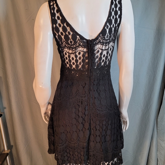 😍 NWOT Mini Black Lace Dress 👗 - Picture 5 of 14